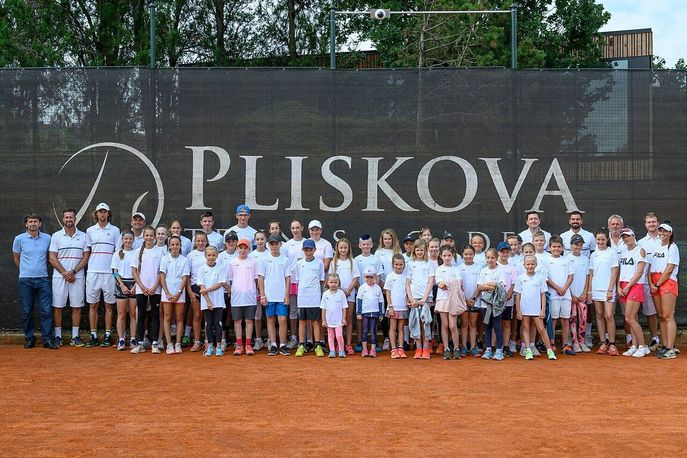 1-Kemp-Pliskova-Tennis-Academy-2.jpg